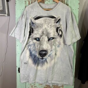 The Mountain Graphic Tee in White and Gray